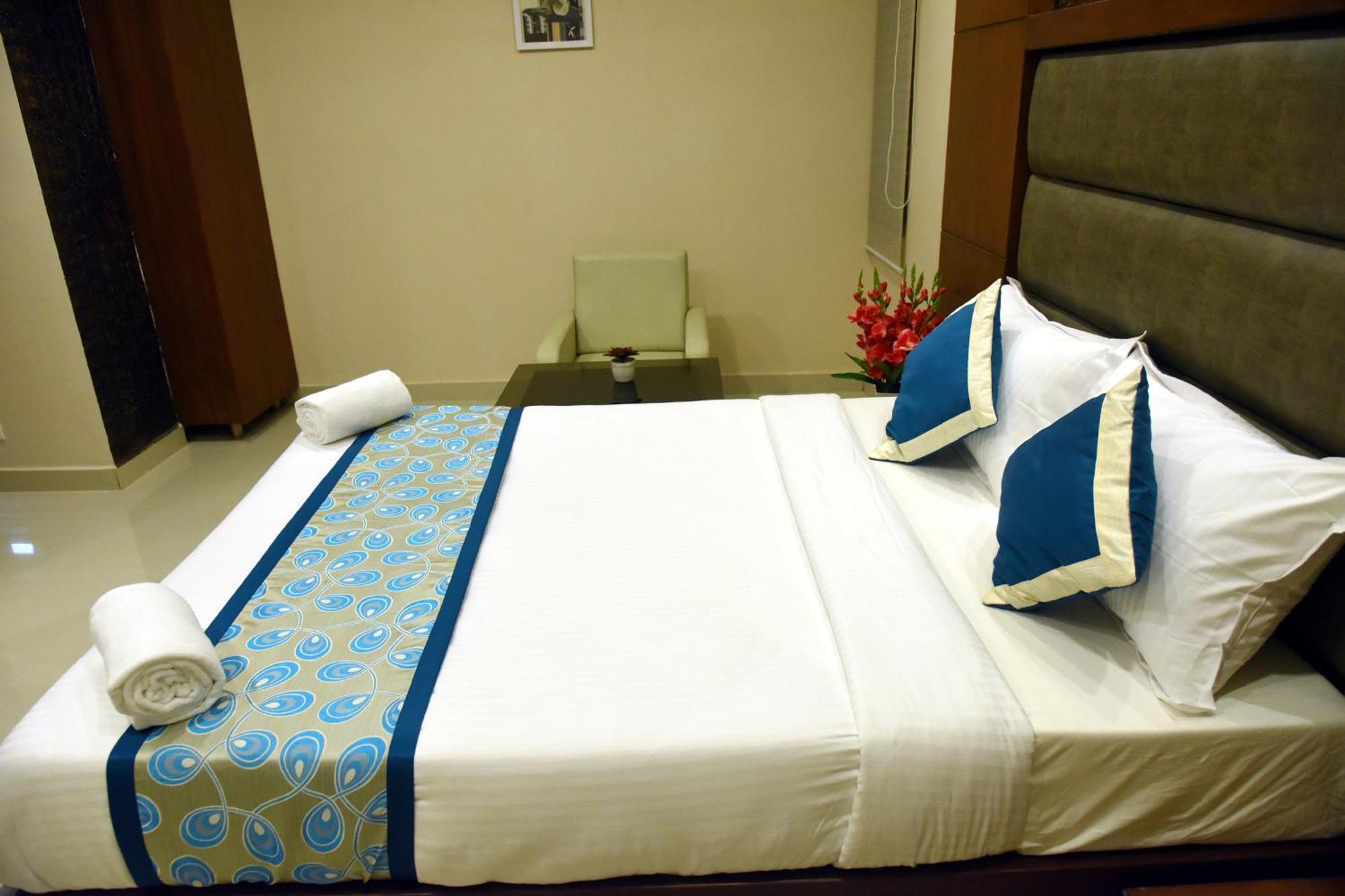 The Hydel Park - Business Class - Near Railway Station
